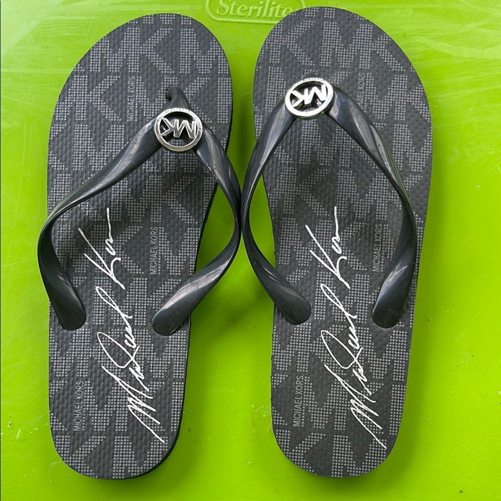 Michael Kors Gray Signature Flip Flops